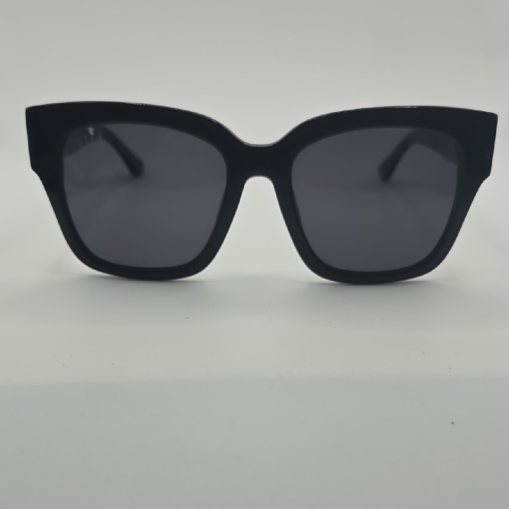 Diff Eyeware Black Sunglasses